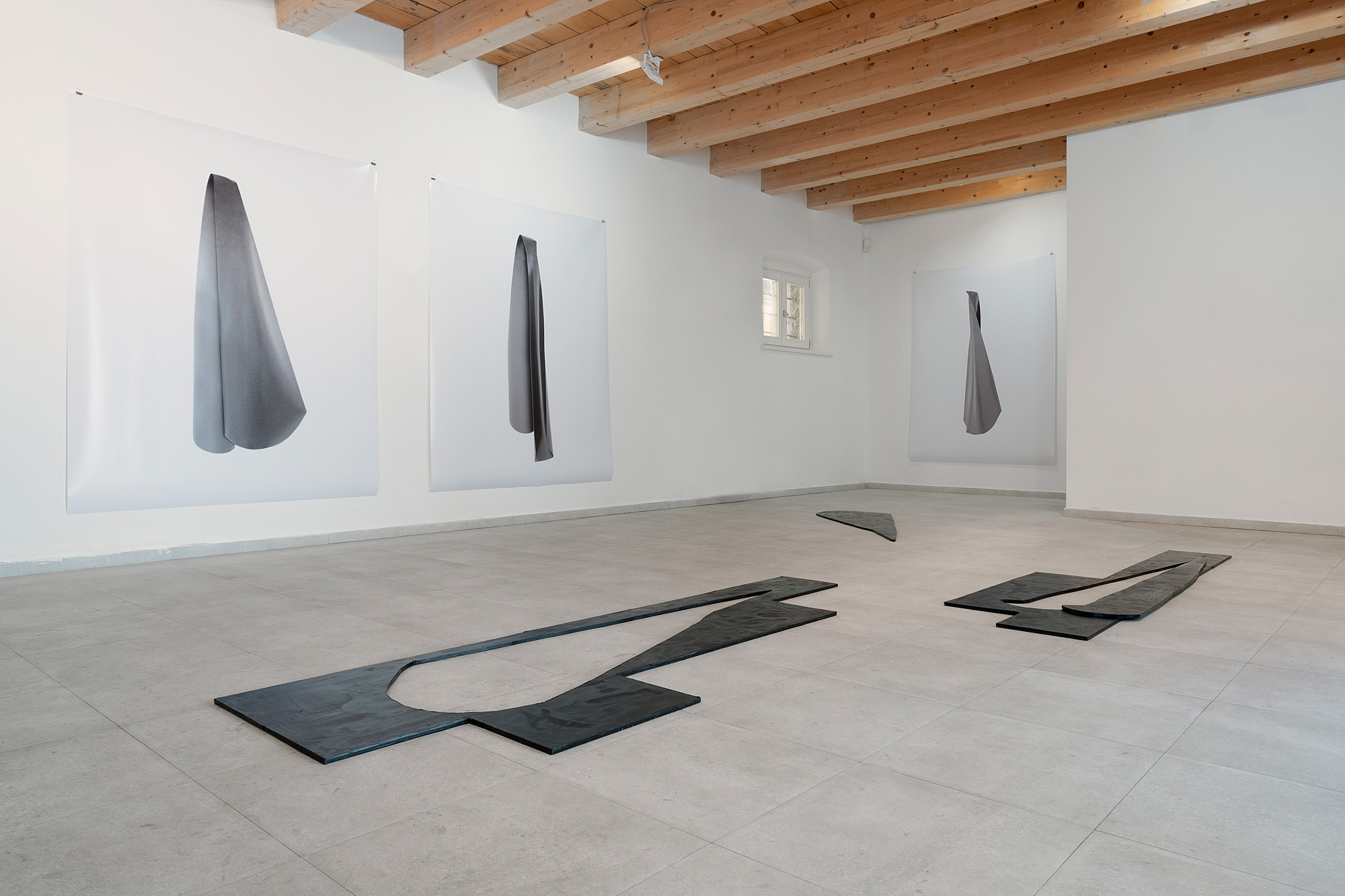 SERJ - solo exhibition, Flat Fold Floats - 2022