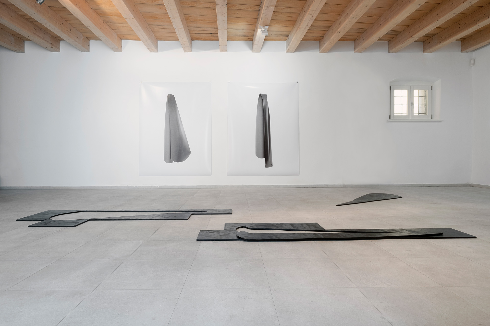 SERJ - solo exhibition, Flat Fold Floats - 2022