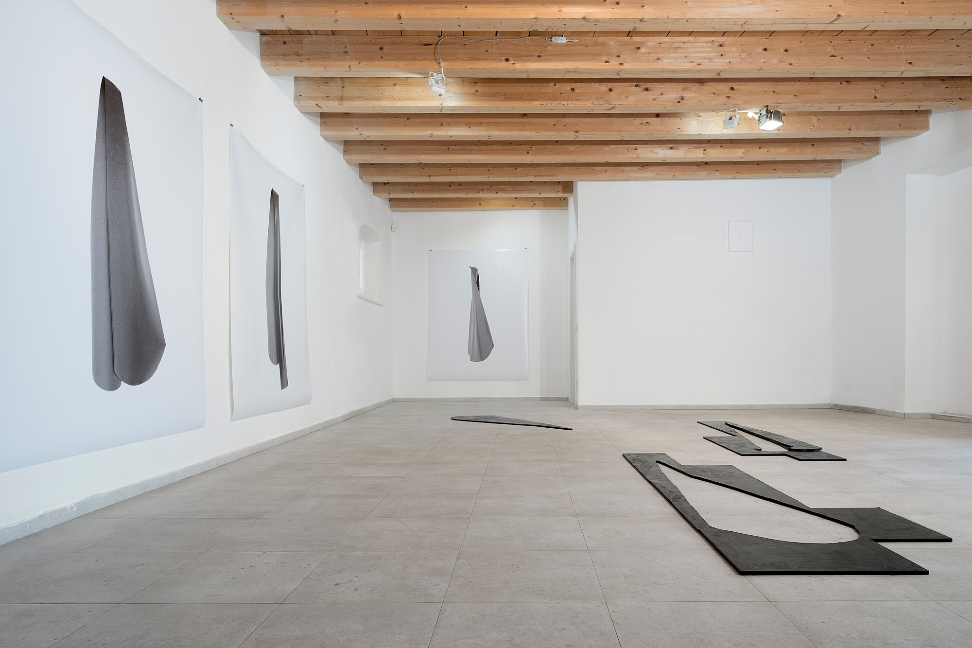 SERJ - solo exhibition, Flat Fold Floats - 2022